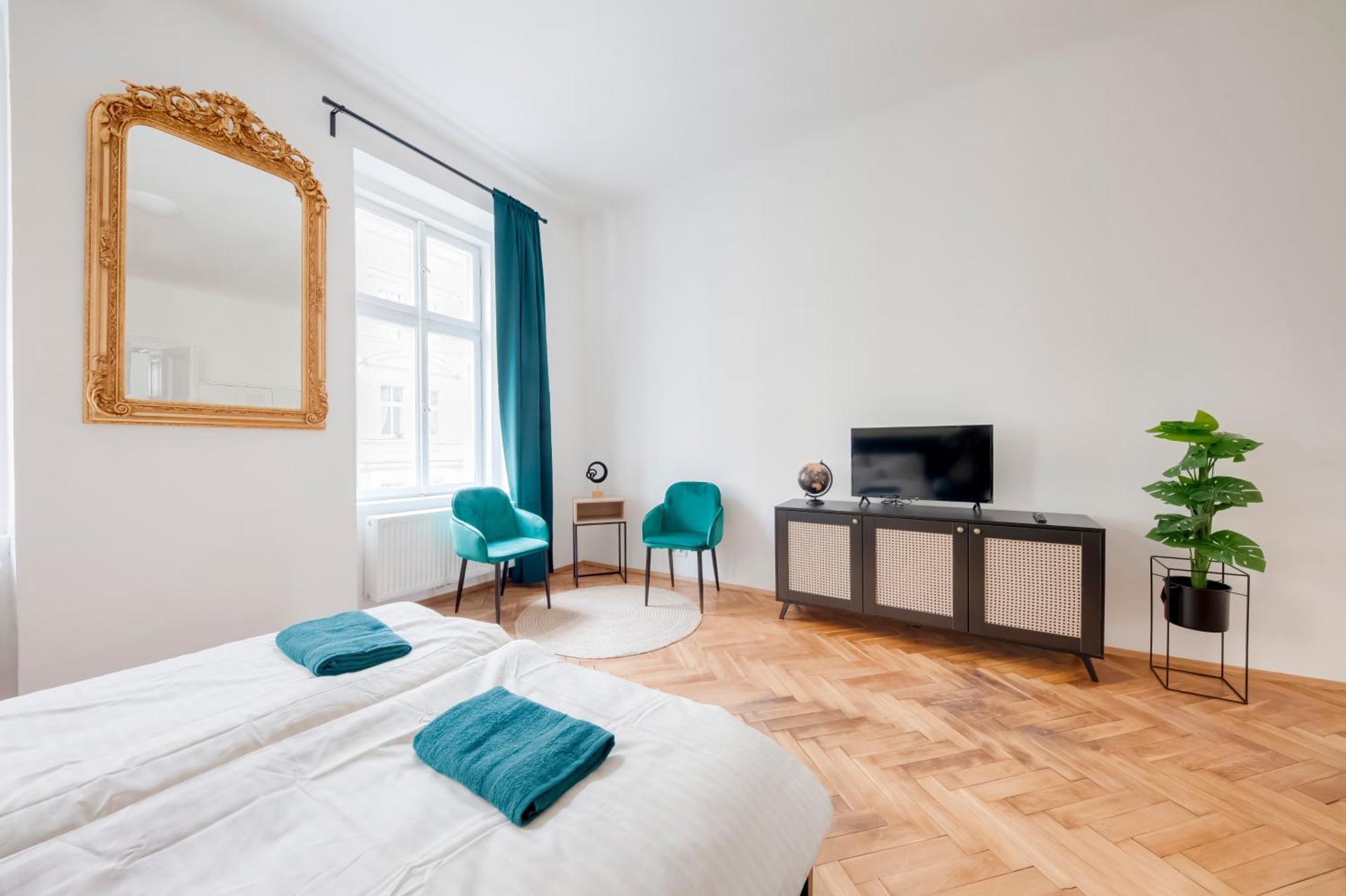 Center Premium * Praag