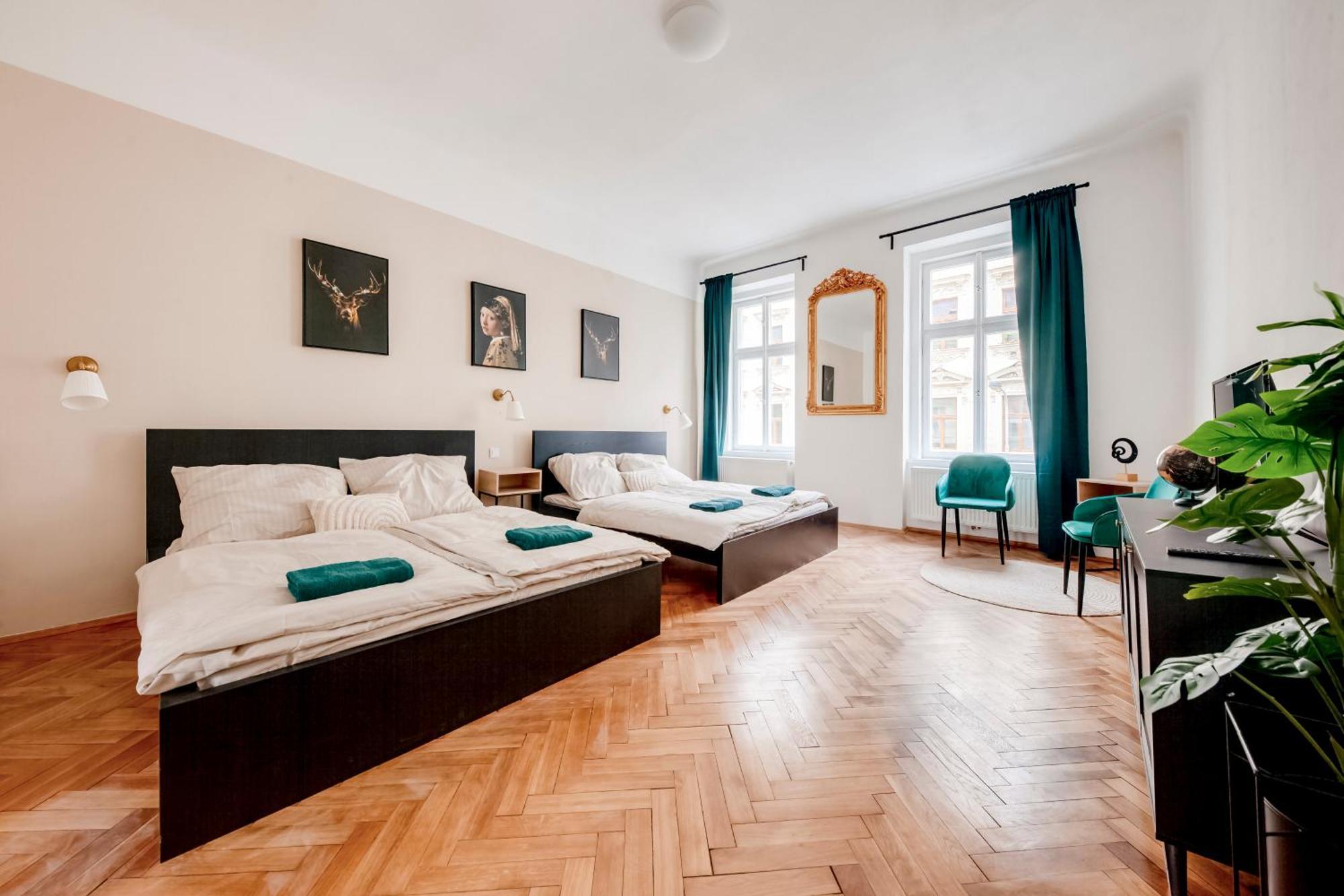Center Premium * Praag